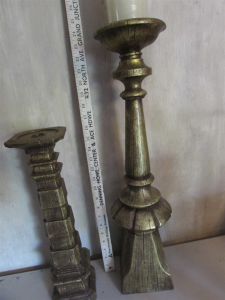 ORNATE GOLD TONE FRAMED MIRROR & CANDLE HOLDERS W/FLAMELESS CANDLES