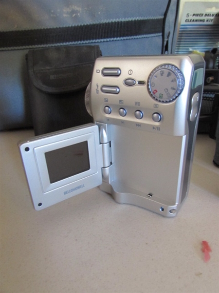VINTAGE CAMCORDER, POCKET CAMERA & CAMERA ACCESSORIES