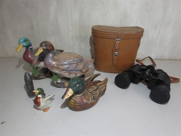 VINTAGE BINOCULARS & DUCK DECOR