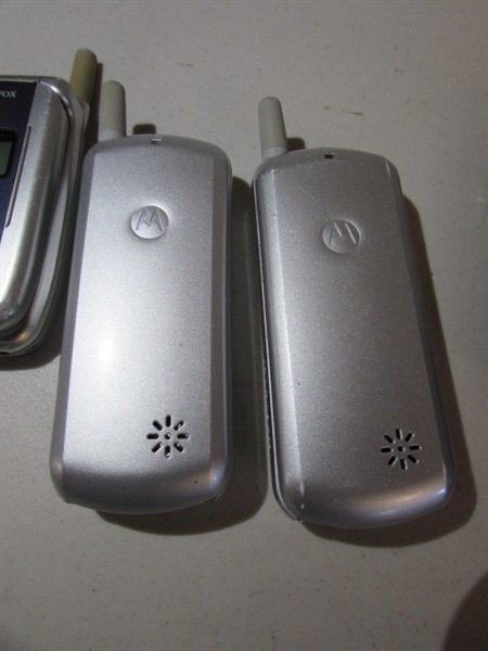 COLLECTION OF CELL PHONES - ANDROID & I PHONES