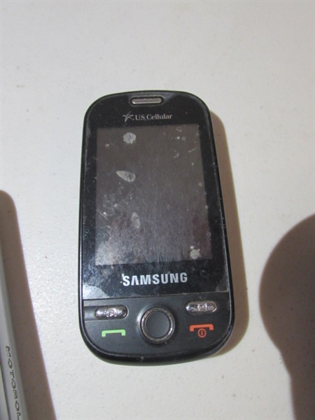 COLLECTION OF CELL PHONES - ANDROID & I PHONES