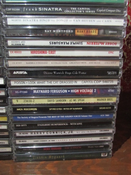 LARGE COLLECTION OF CD'S & MUSIC BOOKLETS