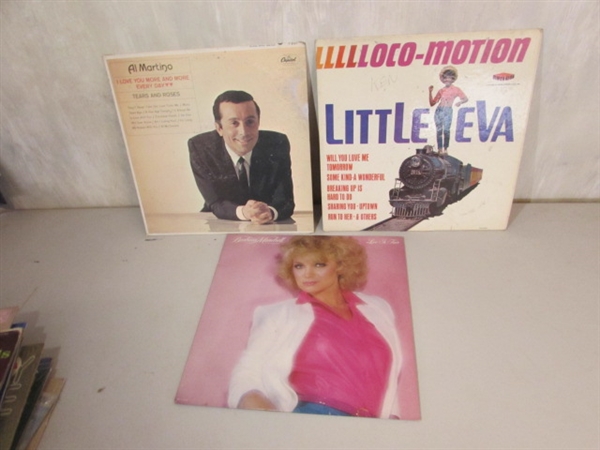 50+ VINTAGE RECORD ALBUMS