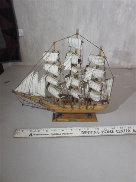 VINTAGE TOOLED LEATHER WALLETS, MAYFLOWER SHIP, POCKET KNIVES & MORE