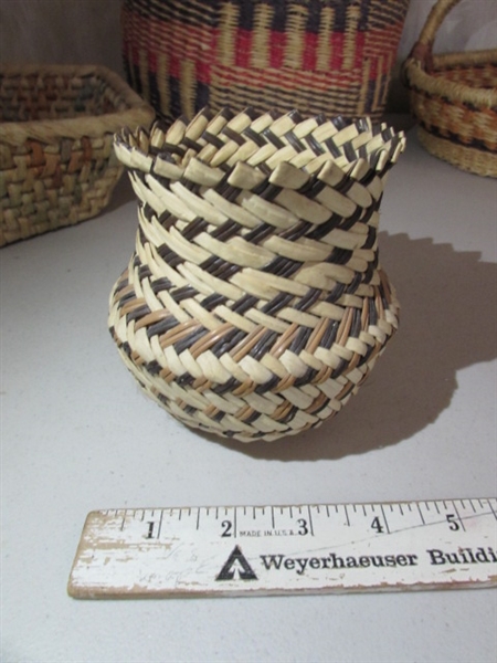 BASKETS & MOSAIC COASTERS