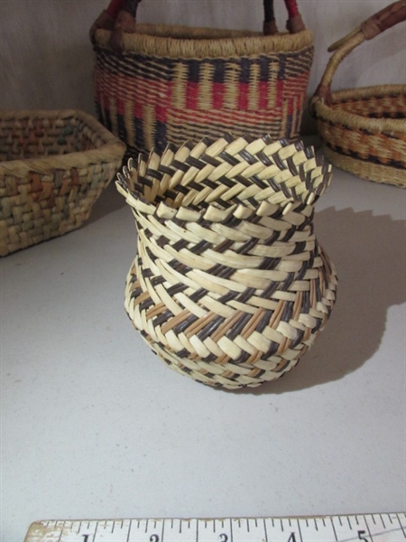 BASKETS & MOSAIC COASTERS