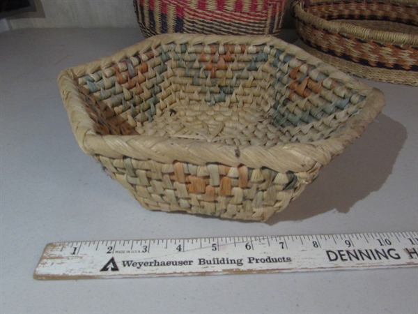 BASKETS & MOSAIC COASTERS
