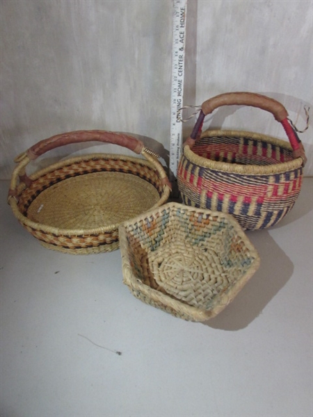 BASKETS & MOSAIC COASTERS