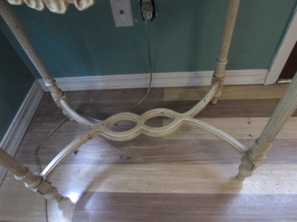 FRENCH STYLE PARLOR TABLE & CERAMIC TABLE LAMP