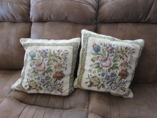 ELECTRIC MICROFIBER RECLINING SOFA