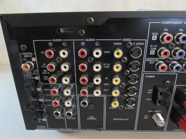 YAMAHA AV RECEIVER