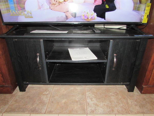VIZIO 50 LED UHDTV W/ TV STAND & CONSOLE