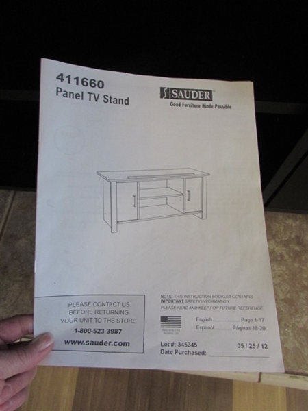 VIZIO 50 LED UHDTV W/ TV STAND & CONSOLE