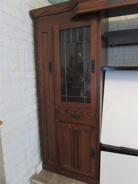 ADJUSTABLE LIGHTED ENTERTAINMENT CENTER W/LOCKING CABINETS