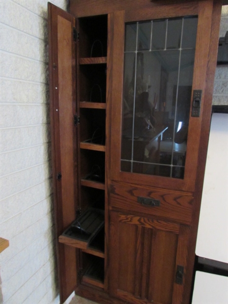 ADJUSTABLE LIGHTED ENTERTAINMENT CENTER W/LOCKING CABINETS