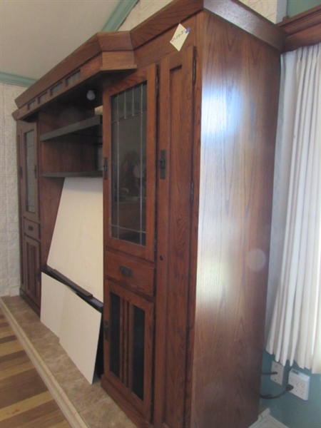 ADJUSTABLE LIGHTED ENTERTAINMENT CENTER W/LOCKING CABINETS