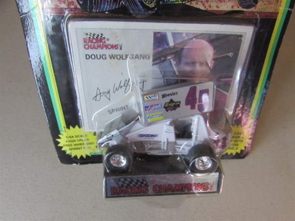 2 WORLD OF OUTLAWS DIECAST CARS