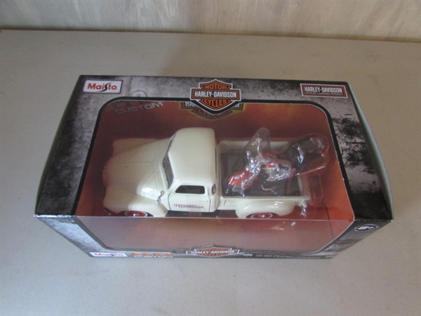 HARLEY DAVIDSON DIECAST 1950 CHEVROLET 3100 PICKUP