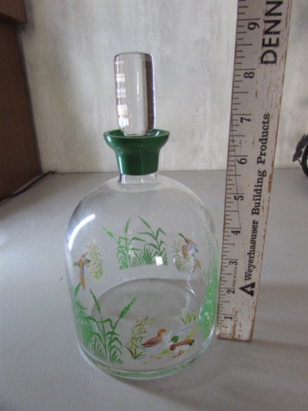 VINTAGE ITALIAN TUONI & CANEPA ONE GALLON DECANTER, WROUGHT IRON WINE DISPENSER & DUCKS DECANTER