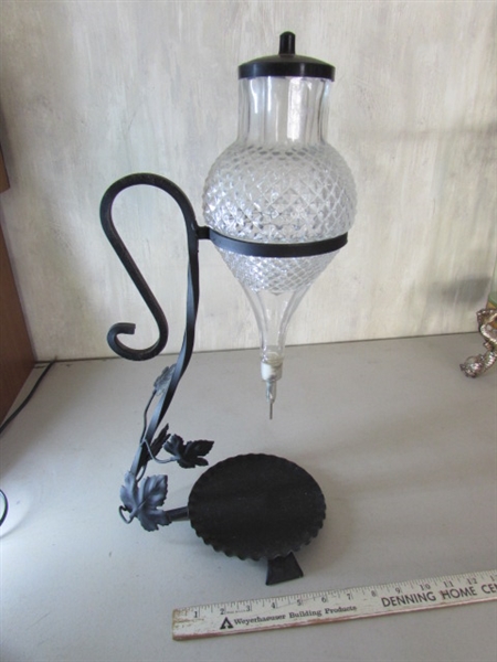 VINTAGE ITALIAN TUONI & CANEPA ONE GALLON DECANTER, WROUGHT IRON WINE DISPENSER & DUCKS DECANTER