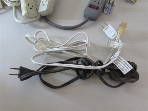 BOX OF ASSORTED ELECTRICAL EXTENSION CORDS & SURGE PROTECTORS