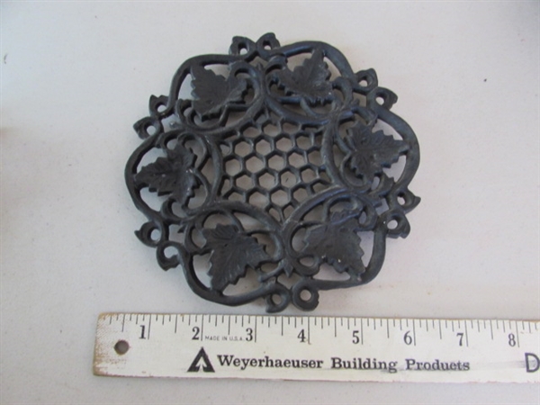 RUSTIC METAL WALL ART, COBBLER SHOE FORM & TRIVET