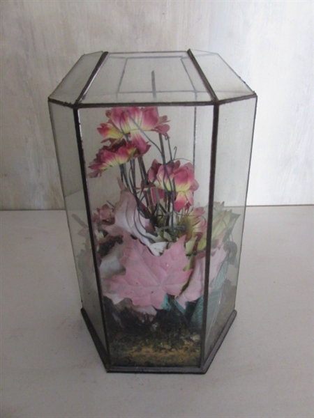 SMALL GLASS TERRARIUM AND IRON DECOR