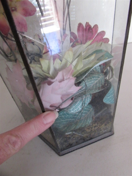 SMALL GLASS TERRARIUM AND IRON DECOR