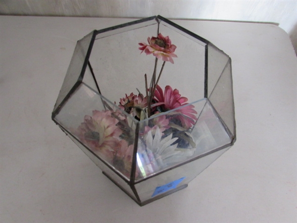 SMALL GLASS TERRARIUM AND IRON DECOR