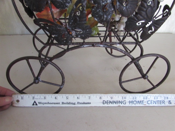 SMALL GLASS TERRARIUM AND IRON DECOR