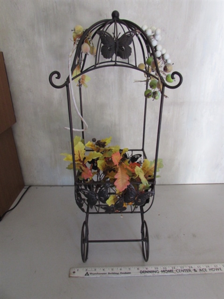 SMALL GLASS TERRARIUM AND IRON DECOR