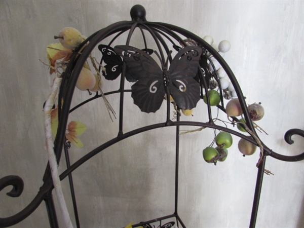 SMALL GLASS TERRARIUM AND IRON DECOR
