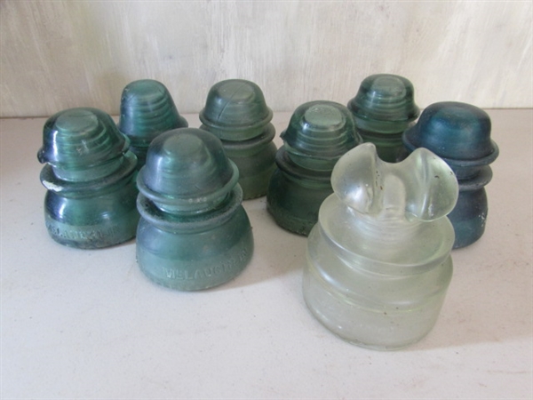 8 GLASS INSULATORS