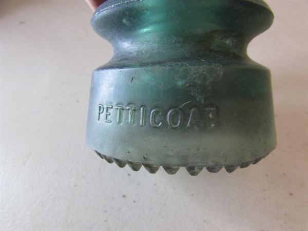 8 GLASS INSULATORS