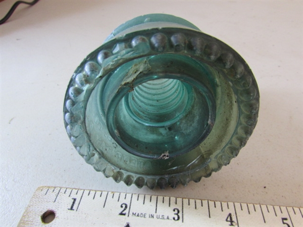 8 GLASS INSULATORS