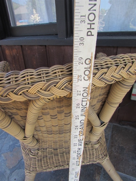 WICKER CHAIR & SIDE TABLE