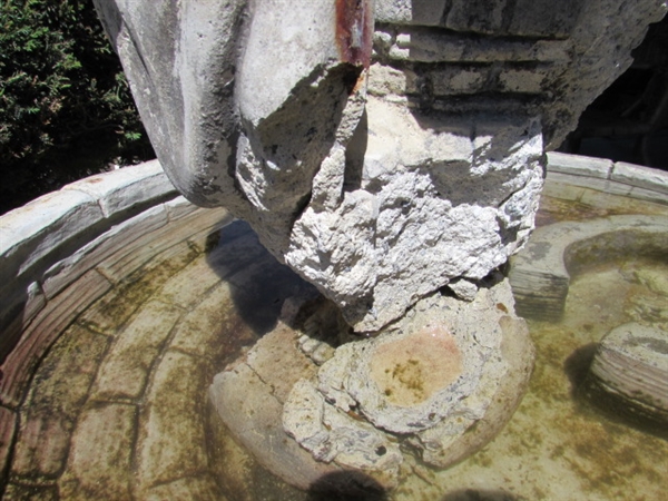CEMENT WATER FOUNTAIN WITH MAIDEN (NO PUMP)