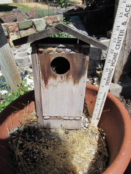 ASSORTED PLANTERS & BIRDHOUSE
