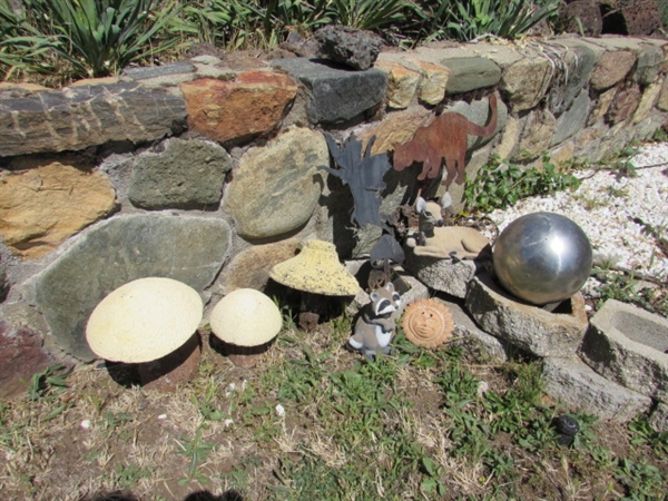 ASSORTED YARD DECOR