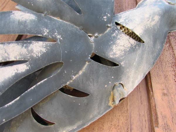OUTDOOR METAL DRAGONFLY & BUTTERFLY WALL ART