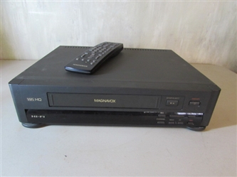 MAGNAVOX VHS PLAYER