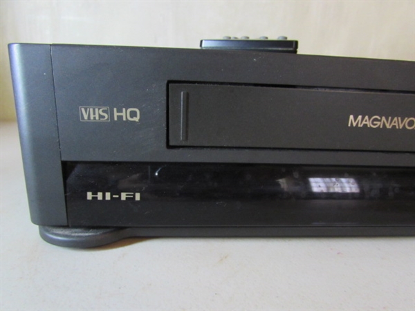 MAGNAVOX VHS PLAYER