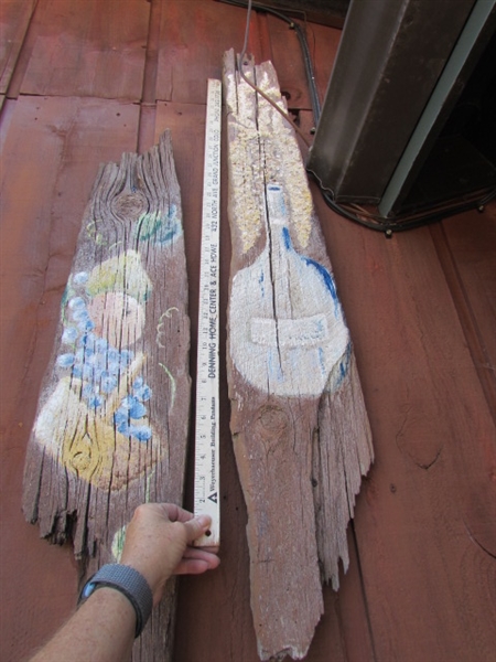 COLLECTION OF OUTDOOR WALL ART