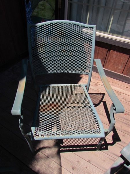 PATIO TABLE & CHAIRS