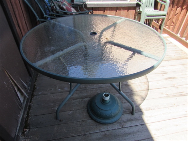 PATIO TABLE & CHAIRS