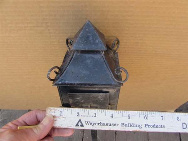 RUSTIC METAL WINDMILL & LIGHT STAKE