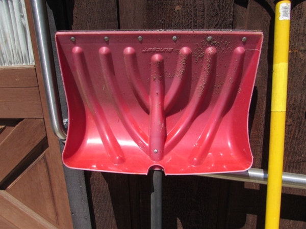 POLE SAW, SNOW SHOVEL, RACK & SHOVEL
