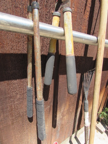 ASSORTED GARDENING & YARD EQUIPMENT