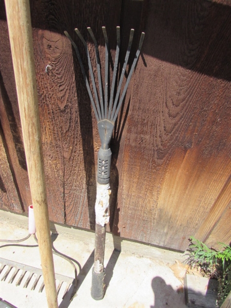 ASSORTED GARDENING & YARD EQUIPMENT