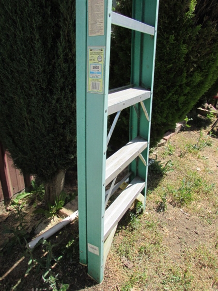 8 FT' LADDER